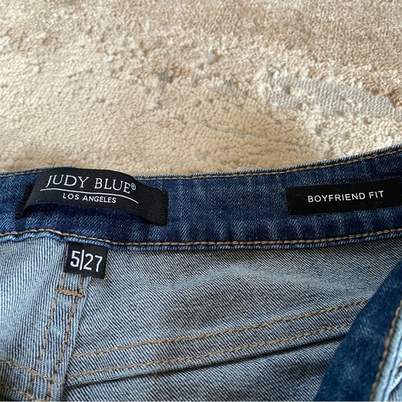 Judy Blue Boyfriend Fit Straight Leg Medium Wash Distressed Jeans High Rise: 5 - Picture 3 of 10
